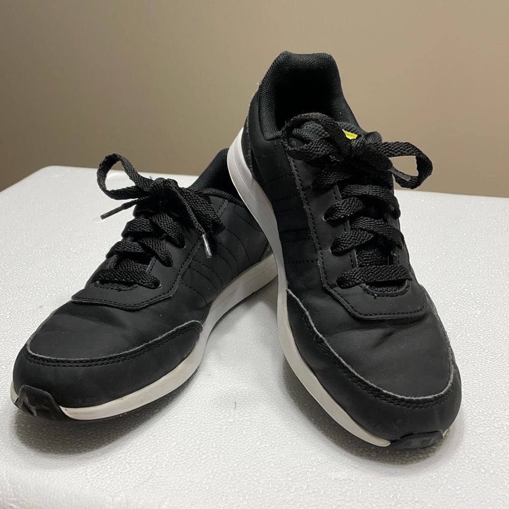 Kids Adidas Sneakers